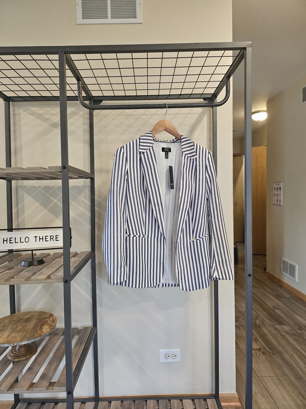 Jones New York White Blazer with Navy Stripes Small NWT